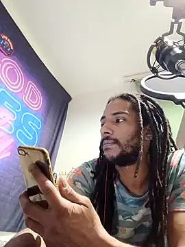 Snapshot of Mikaaa97 chatting on February 24, 2:12 am Mikaaa97 online show from February 24, 2:12 am