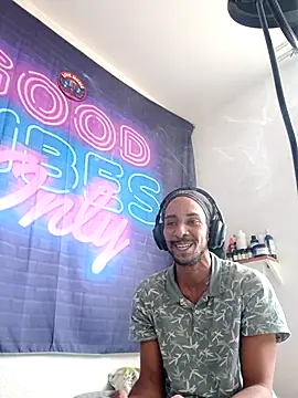 Mikaaa97 online show from March 16, 4:21 pm