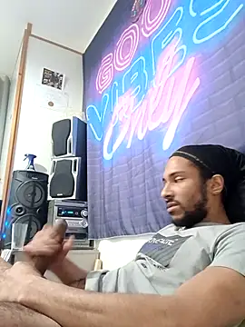 Mikaaa97 online show from April 5, 12:39 am