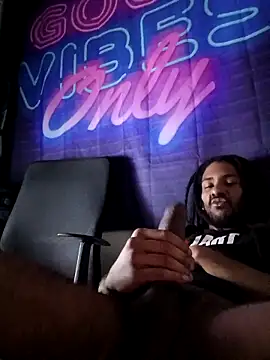 Snapshot of Mikaaa97 chatting on February 12, 5:29 am Mikaaa97 online show from February 12, 5:29 am