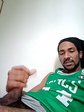 Snapshot of Mikaaa97 chatting on December 23, 8:57 am Mikaaa97 online show from December 23, 8:57 am