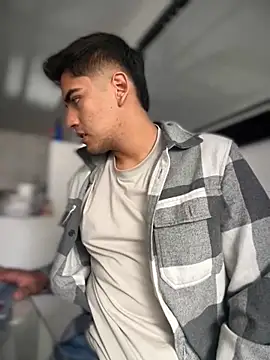 tomy hot20 online show from September 19, 5:17 pm