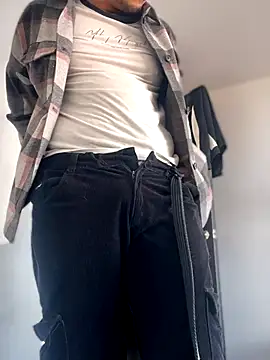 tomy hot20 online show from November 12, 1:48 pm