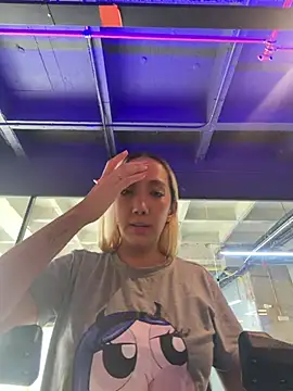 Isa klein online show from January 10, 8:15 pm