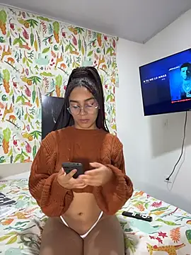 Snapshot of aurora_2007 chatting on October 24, 1:04 am aurora 2007 online show from October 24, 1:04 am