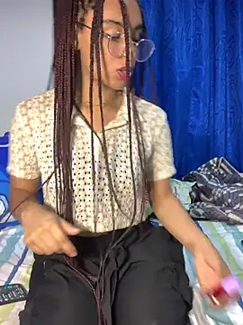 Snapshot of aurora_2007 chatting on November 2, 2:16 am aurora 2007 online show from November 2, 2:16 am