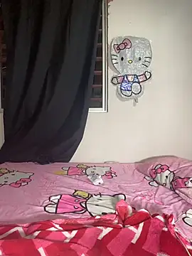 Snapshot of aurora_2007 chatting on November 19, 2:11 am aurora 2007 online show from November 19, 2:11 am