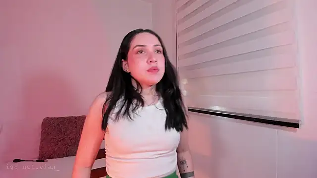 SarahCastillo  online show from March 9, 3:04 pm