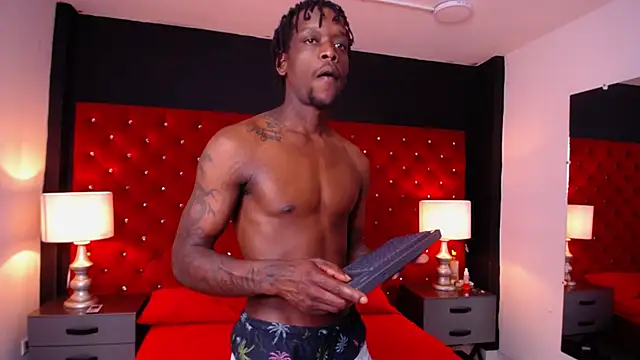 SkylerBigxxx online show from October 29, 7:13 pm