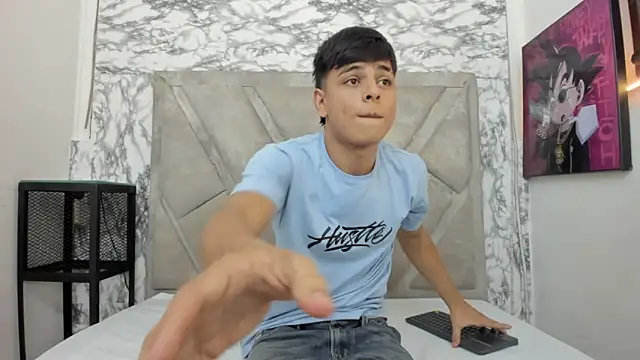 Logan Jhonson online show from November 12, 2:15 am