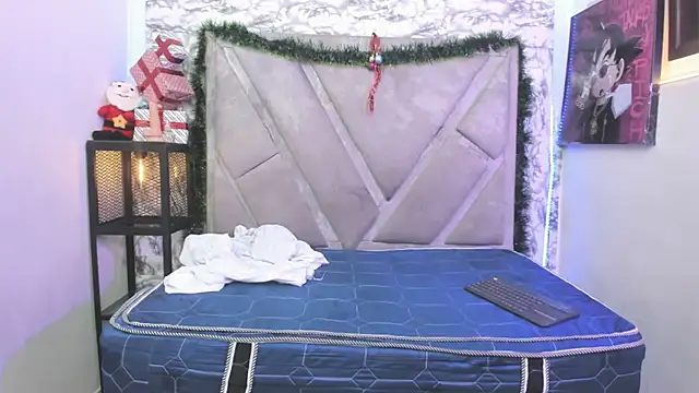 Logan Jhonson online show from November 16, 2:38 am