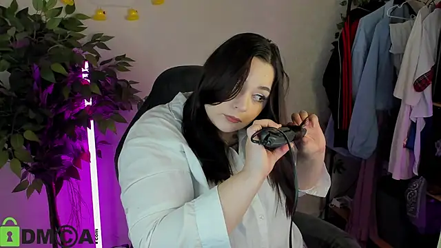 Mia R0ss online show from February 4, 11:33 pm