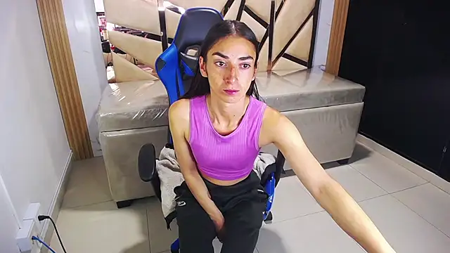 Maily a  online show from January 15, 3:21 am