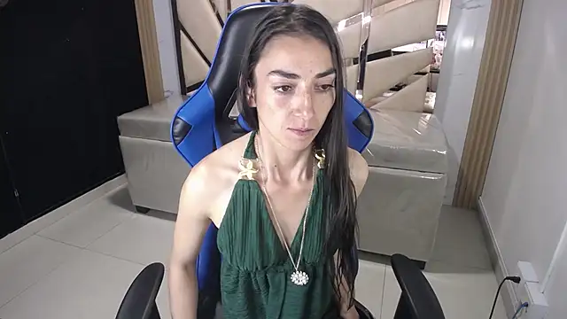 Maily a  online show from December 21, 12:51 pm