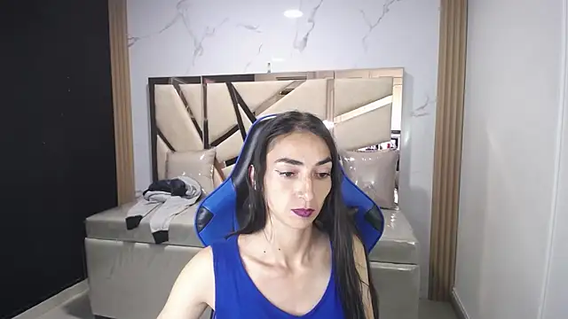 Maily a  online show from November 13, 2:59 am