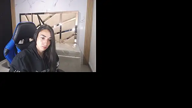 Maily a  online show from December 16, 3:44 am