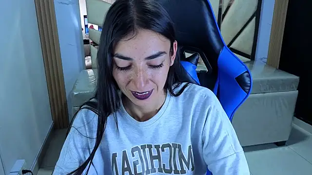 Maily a  online show from March 7, 3:13 am