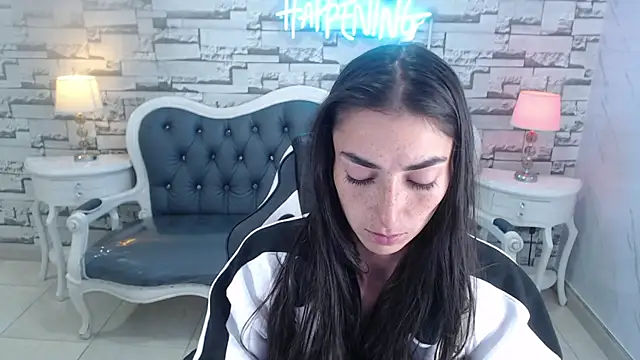 Maily a  online show from January 18, 1:03 pm