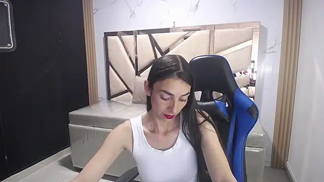 Maily a  online show from November 2, 3:22 am