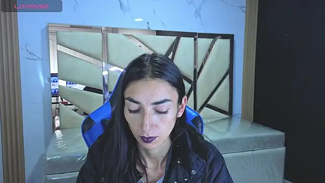 Maily a  online show from March 13, 3:00 am