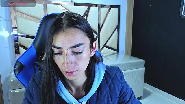 Maily a  online show from April 9, 2:57 am