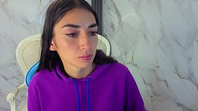 Maily a  online show from February 25, 3:07 am