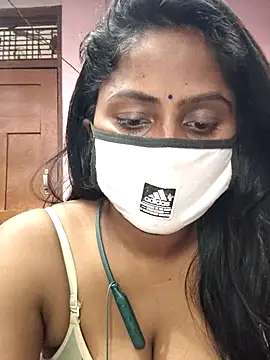 Jasmine Januja online show from November 20, 8:15 am