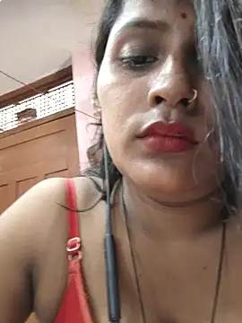Snapshot of Jasmine_Januja chatting on June 25, 5:12 am Jasmine Januja online show from June 25, 5:12 am