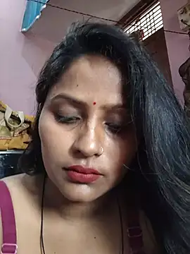 Snapshot of Jasmine_Januja chatting on June 19, 1:11 am Jasmine Januja online show from June 19, 1:11 am