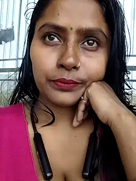 Jasmine Januja online show from February 6, 11:06 am