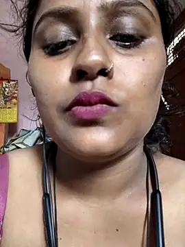 Jasmine Januja online show from May 15, 5:49 am