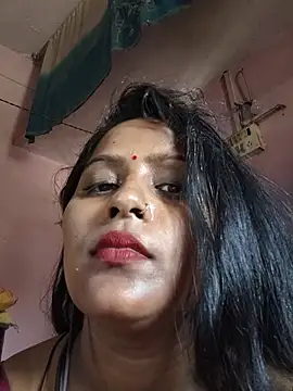 Snapshot of Jasmine_Januja chatting on June 21, 2:39 am Jasmine Januja online show from June 21, 2:39 am