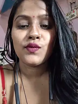 Snapshot of Jasmine_Januja chatting on May 25, 1:27 am Jasmine Januja online show from May 25, 1:27 am