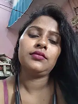 Snapshot of Jasmine_Januja chatting on May 21, 1:25 am Jasmine Januja online show from May 21, 1:25 am