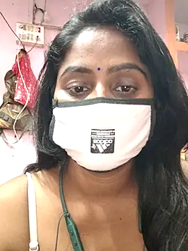 Jasmine Januja online show from November 17, 1:15 pm