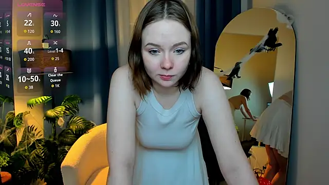 Snapshot of Sophi_X chatting on October 27, 2:51 pm Sophi X online show from October 27, 2:51 pm