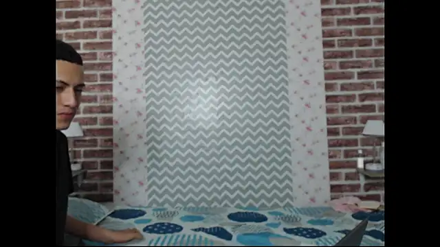 Snapshot of KaMila_M00N chatting on October 25, 6:12 am KaMila M00N online show from October 25, 6:12 am