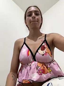 KaMila M00N online show from February 6, 5:47 am