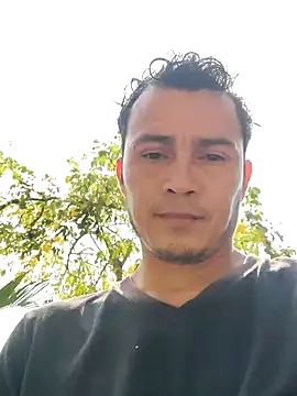 elflacodel25 online show from May 4, 4:10 pm