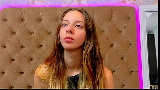 CoraVex online show from June 11, 3:47 am