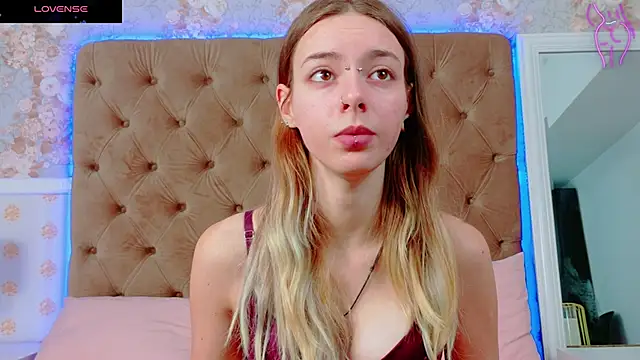 CoraVex online show from October 24, 4:22 am