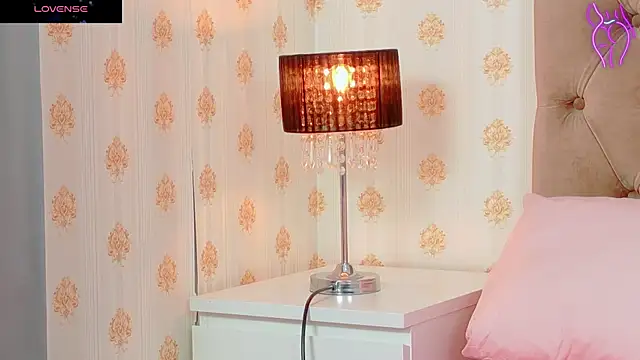 CoraVex online show from October 29, 5:06 am