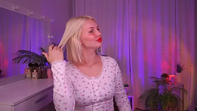 Amelia Wells online show from September 18, 6:05 am