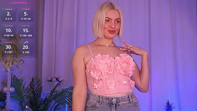 Amelia Wells online show from October 22, 6:35 am