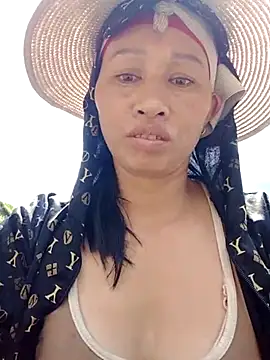 donna-bae online show from February 26, 4:01 am