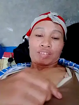 donna-bae online show from February 14, 8:36 am