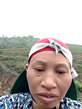 donna-bae online show from March 12, 10:30 am