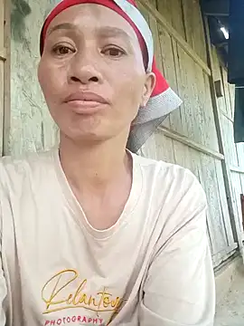 Snapshot of donna-bae chatting on September 16, 7:31 am donna-bae online show from September 16, 7:31 am