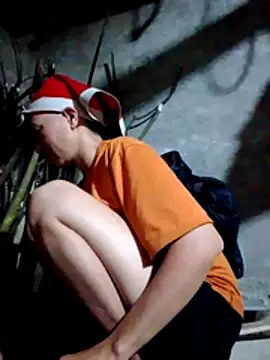 donna-bae online show from March 8, 10:24 pm