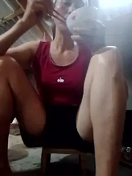 donna-bae online show from April 10, 11:23 pm